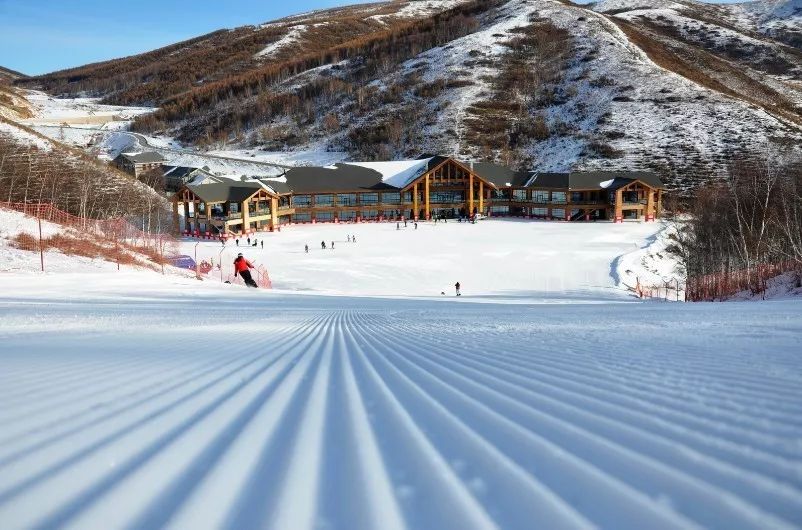 未来的云顶滑雪中心 将会成为中国最大的赏雪,玩雪,娱雪胜地 不管你