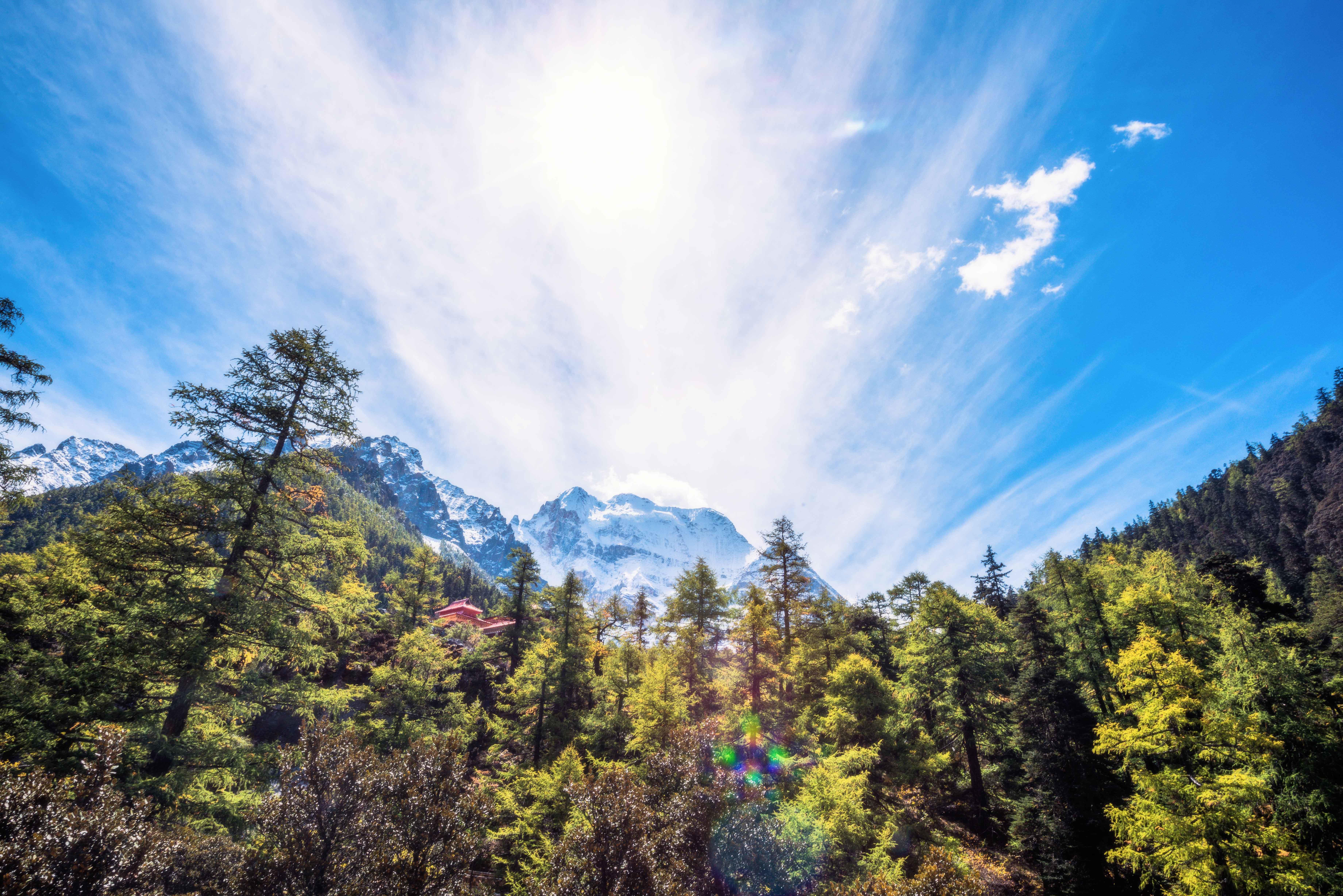 亚丁三怙主雪山——梦境中神圣的高原天堂