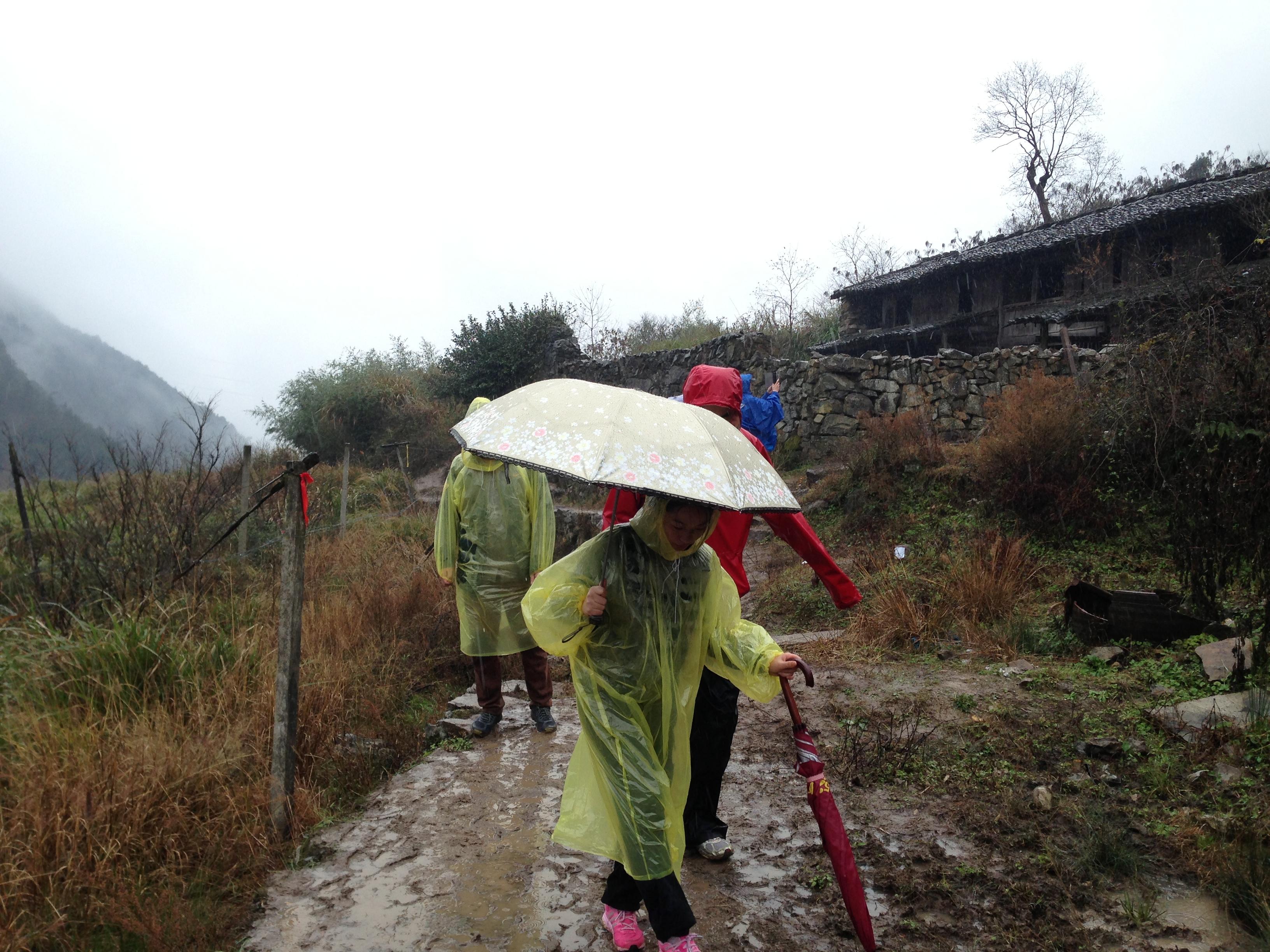 12.5 雨中徒步黄南古道