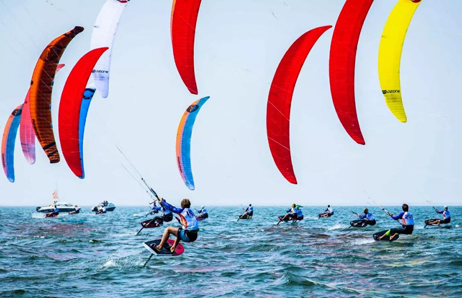 世界顶级风筝冲浪高手将在潍坊欢乐海沙滩上演巅峰对决!