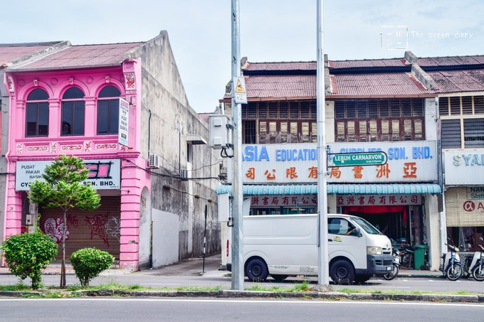在槟城留恋的,除去榴莲,还有一拍即合的美食和街巷