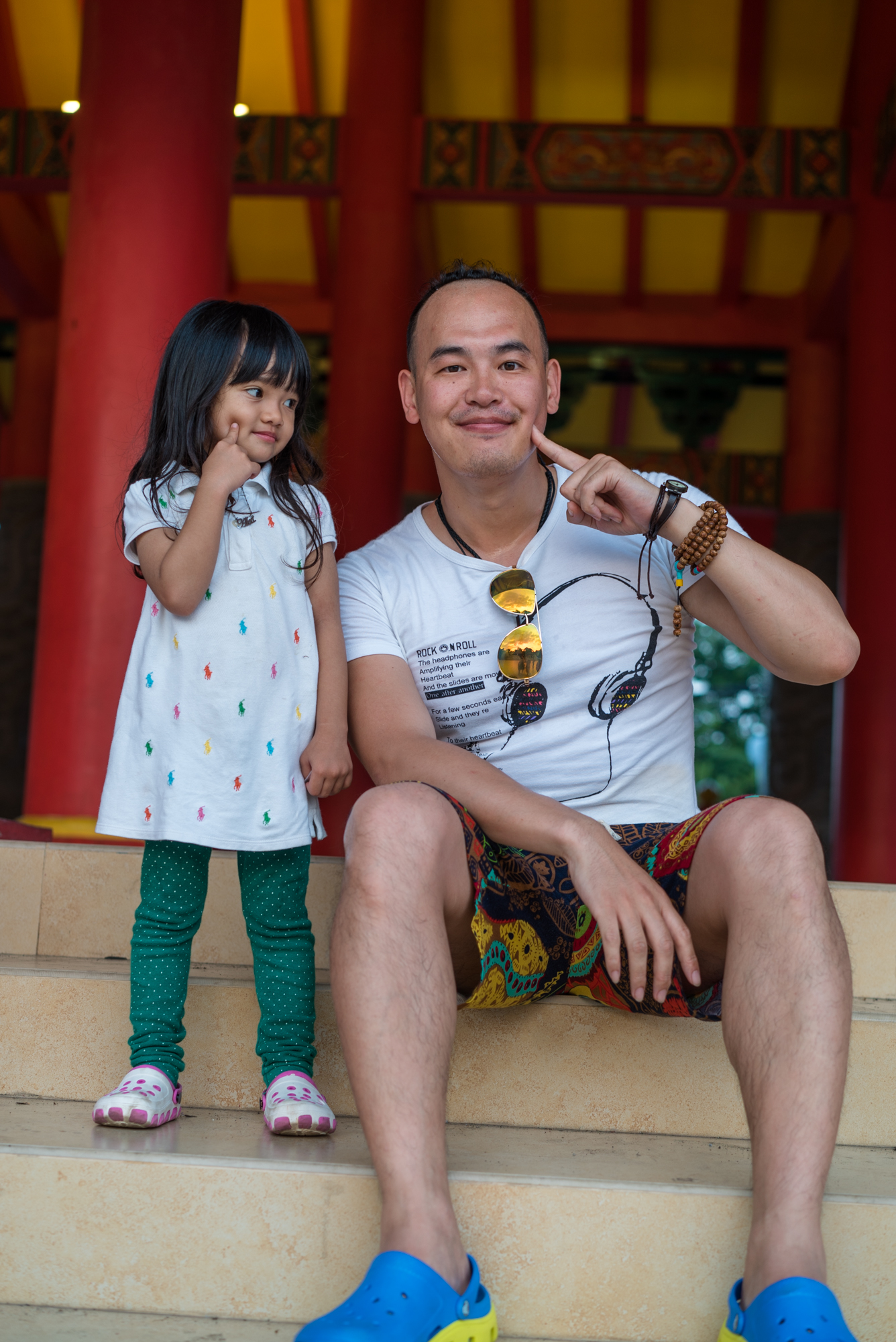 爪哇寻古飙车狂,大叔少女团的印尼文化之旅