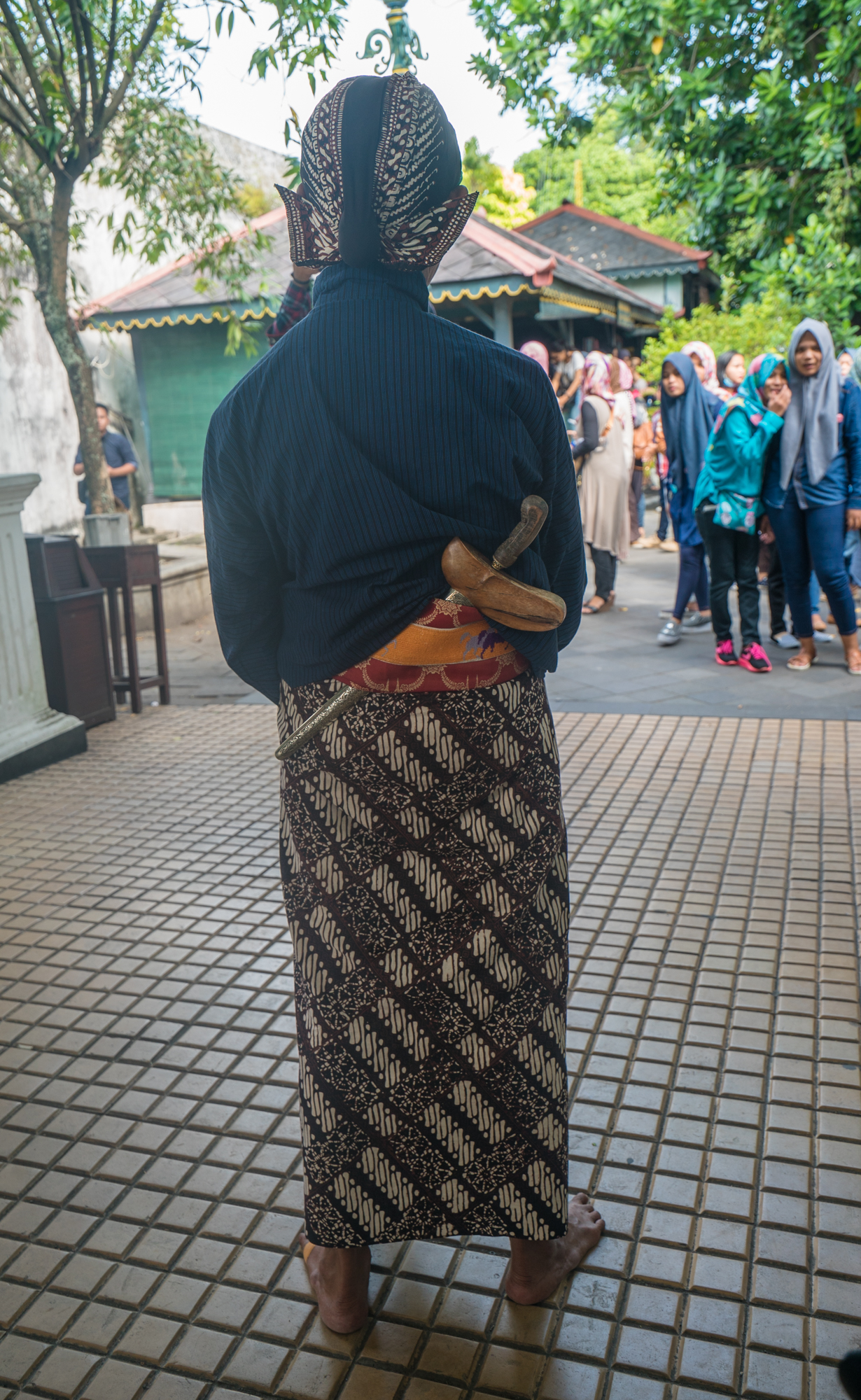 爪哇寻古飙车狂,大叔少女团的印尼文化之旅