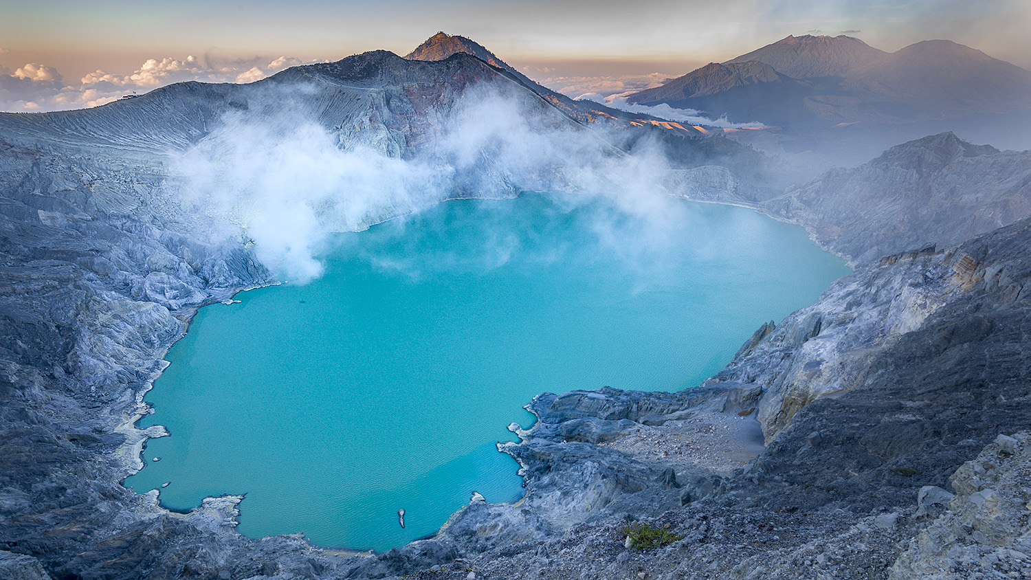 千岛印尼,火山之旅。