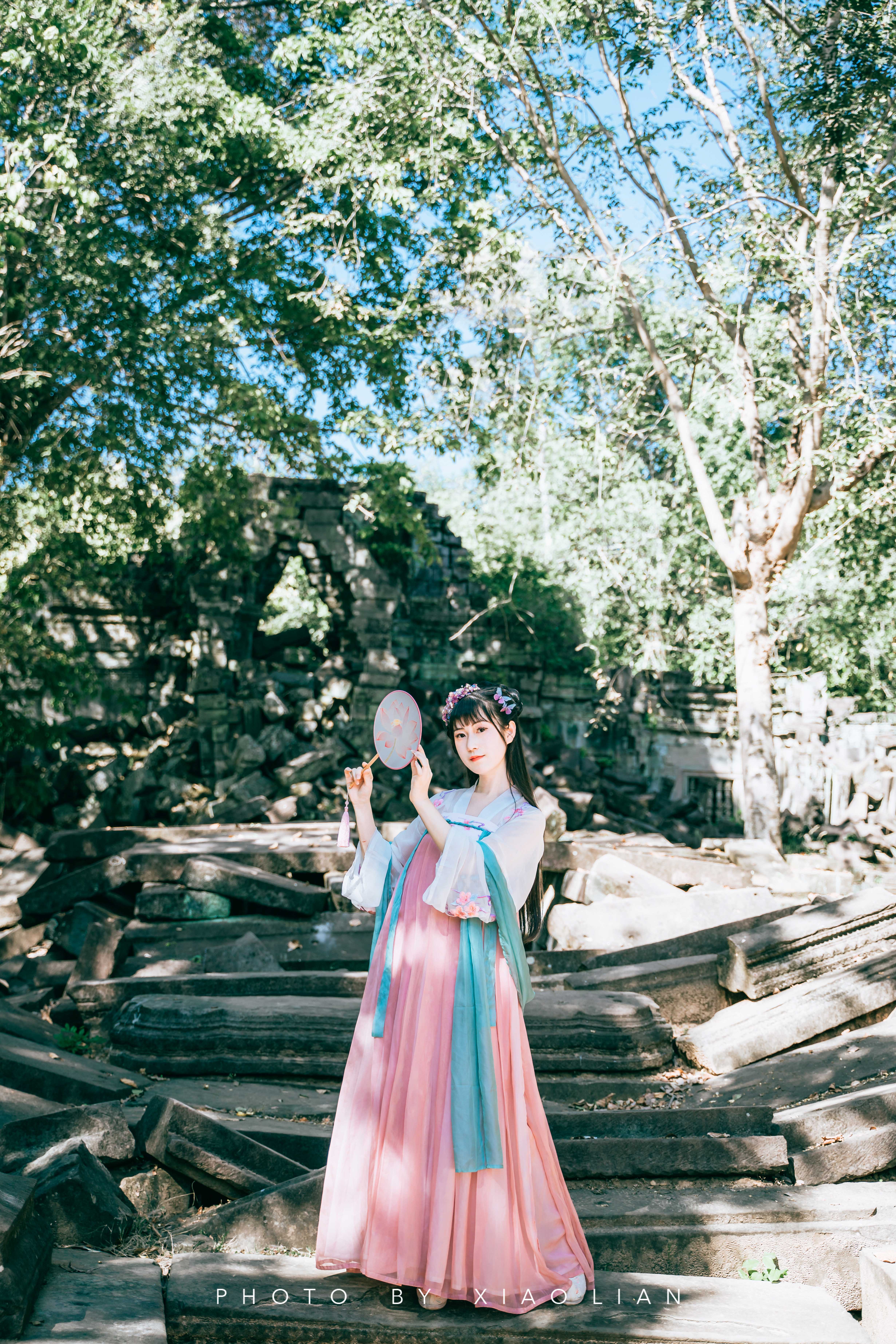 柬埔寨 | 携带汉服去吴哥窟,徜徉在这曼妙的光影世界