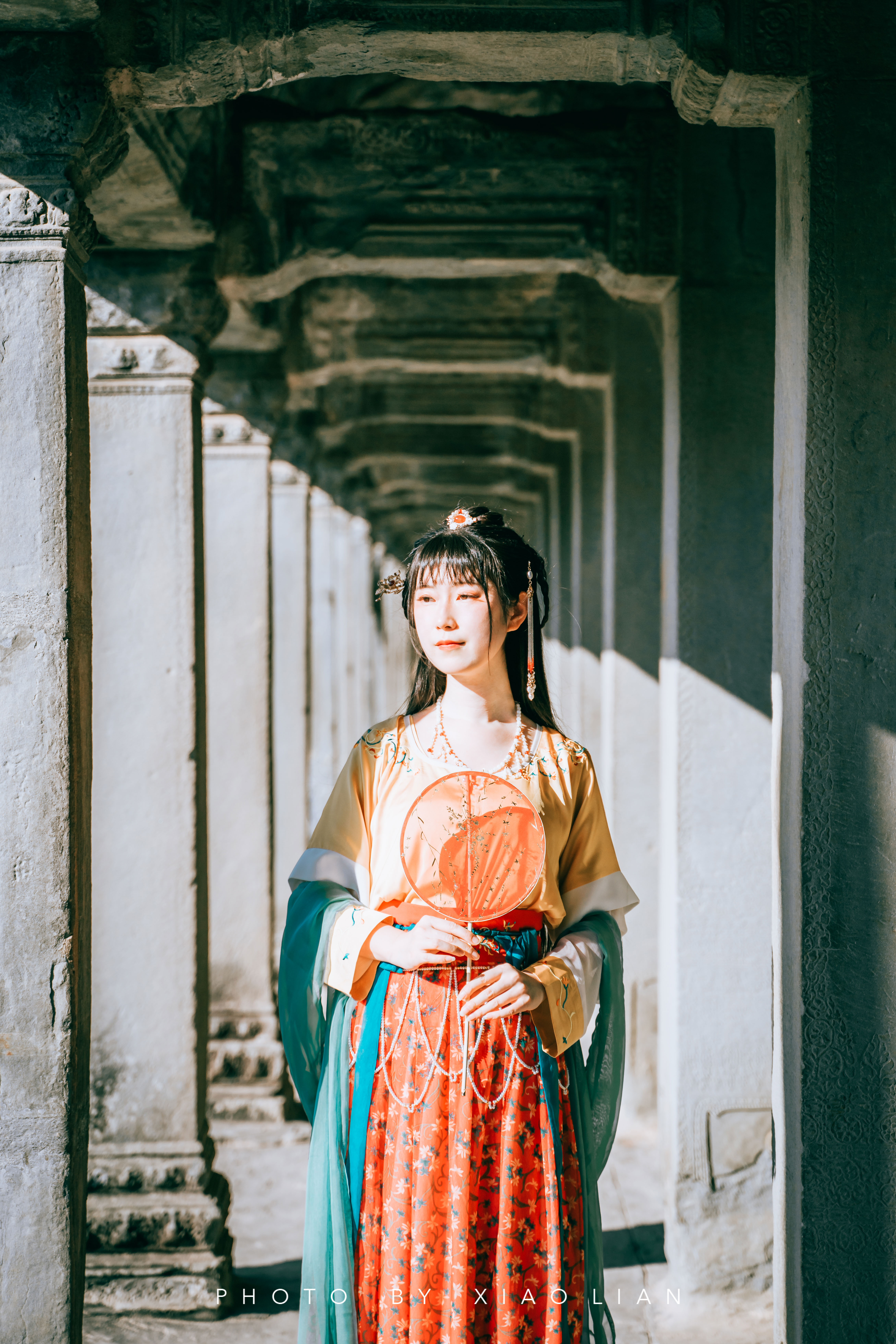 柬埔寨 | 携带汉服去吴哥窟,徜徉在这曼妙的光影世界