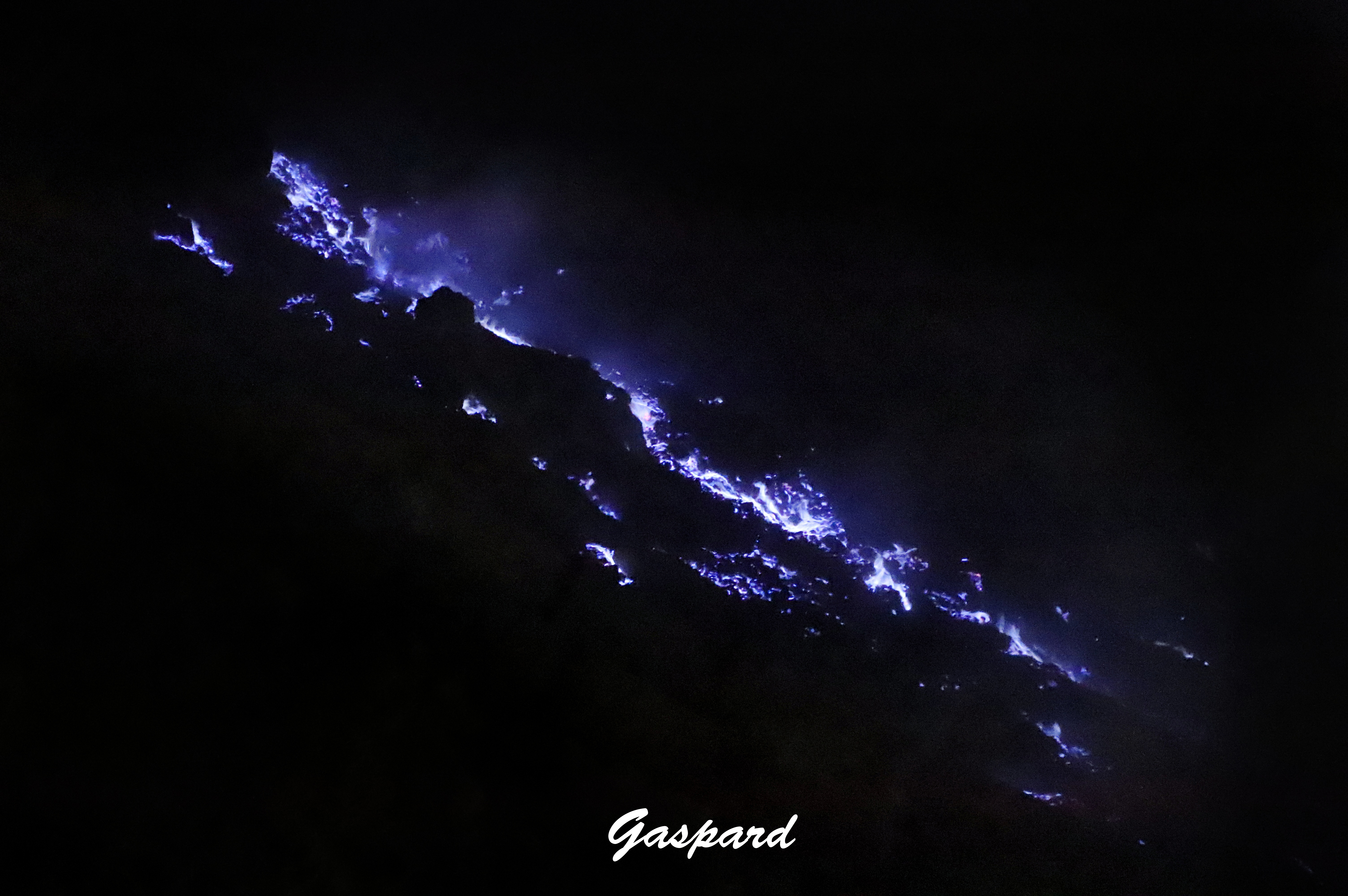 印尼丨28天8座岛，洞穴火山、冲浪游猎，山海故事集