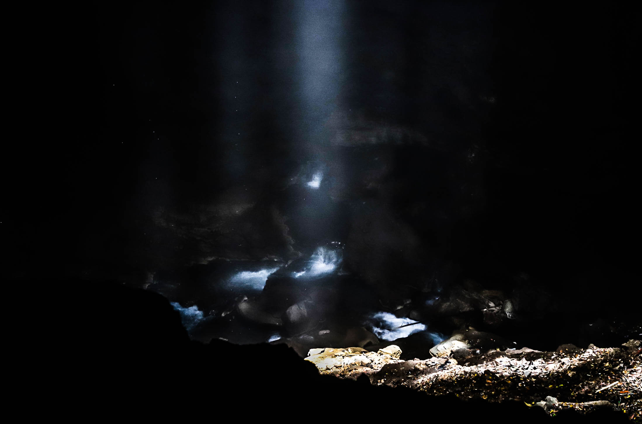 印尼丨28天8座岛，洞穴火山、冲浪游猎，山海故事集
