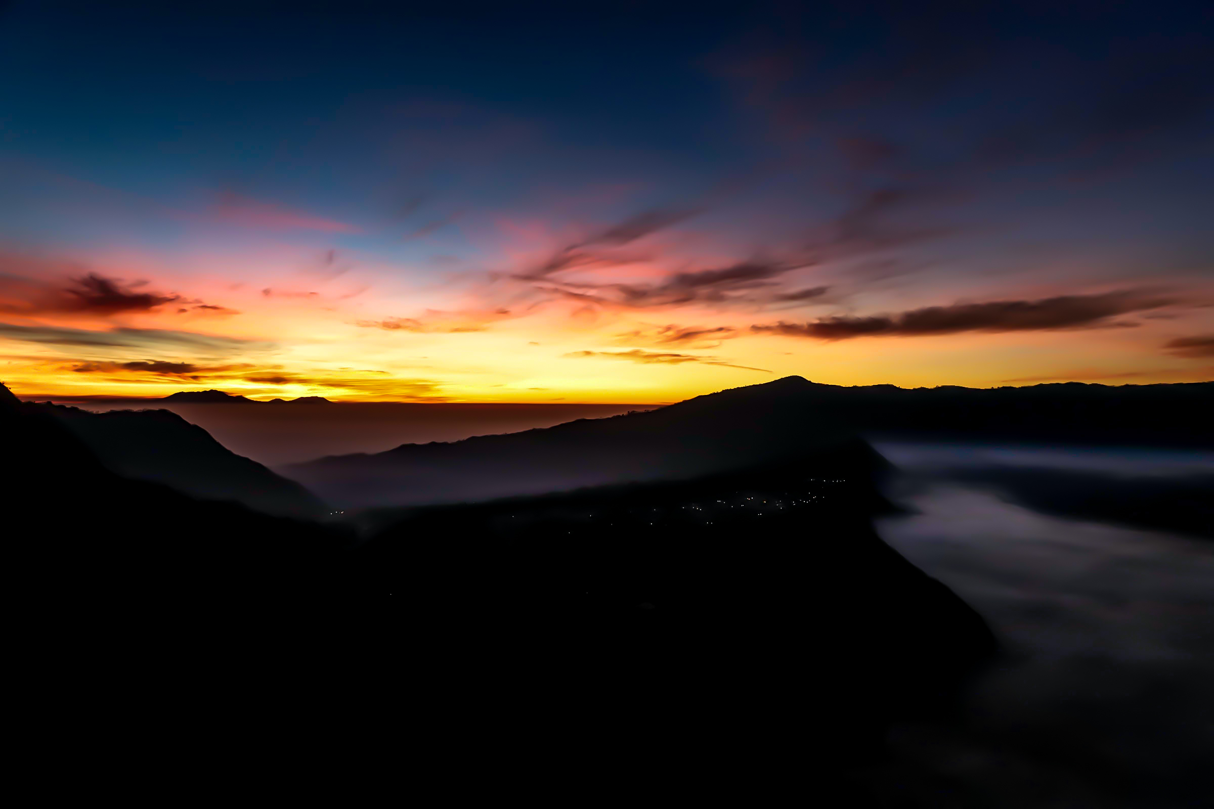 印尼丨28天8座岛，洞穴火山、冲浪游猎，山海故事集