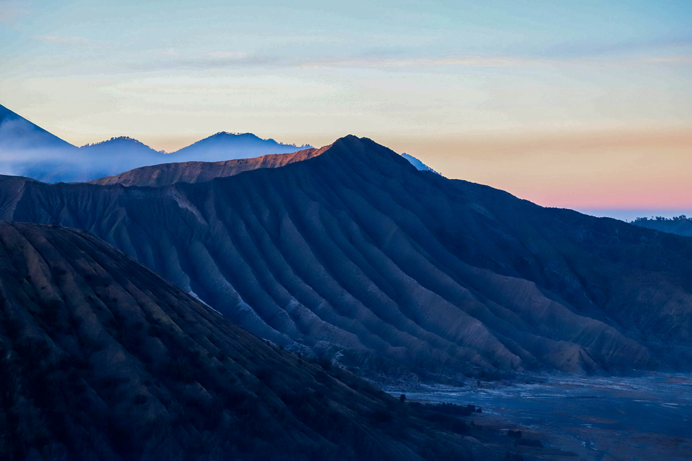 印尼丨28天8座岛，洞穴火山、冲浪游猎，山海故事集