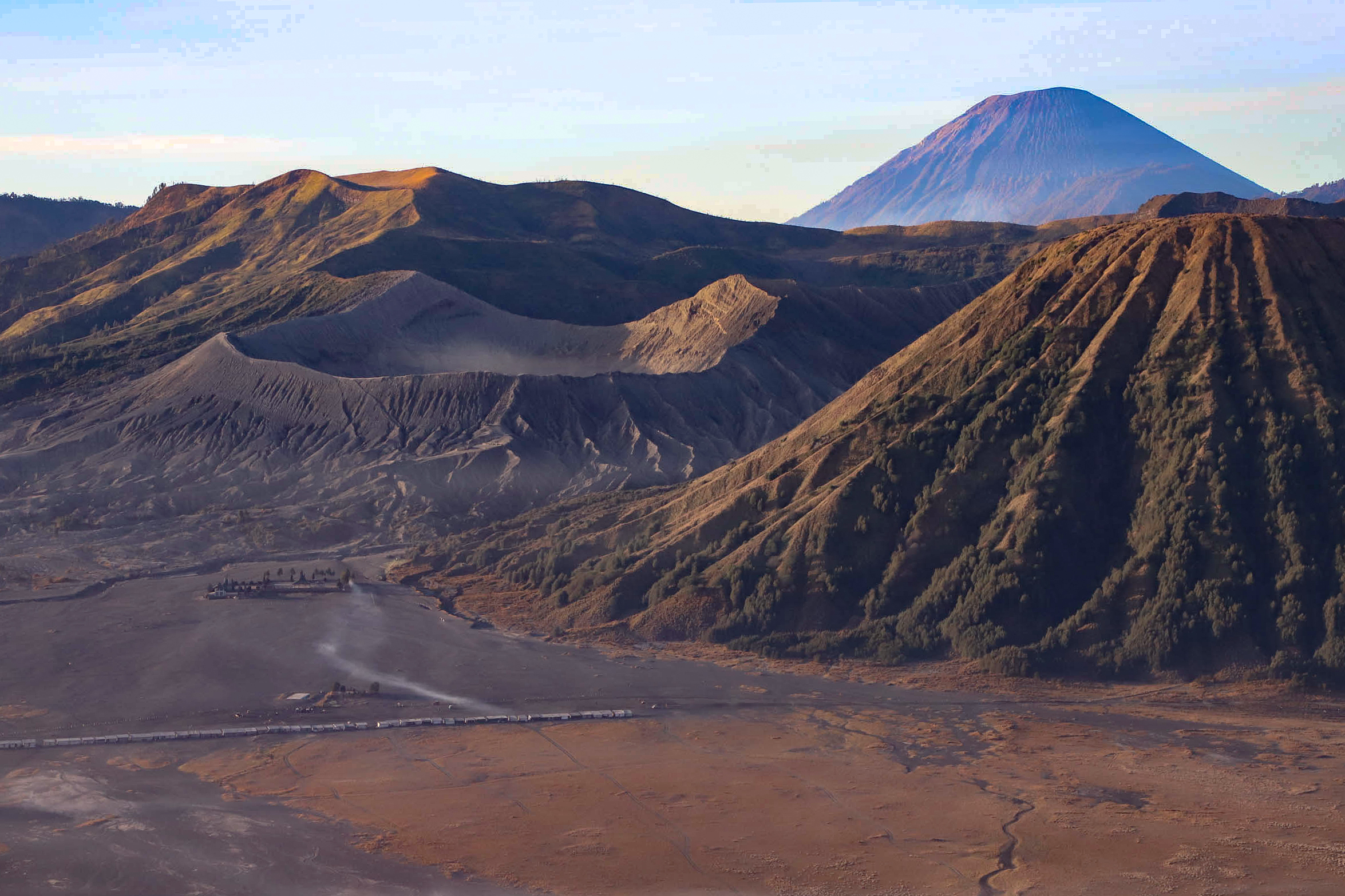 印尼丨28天8座岛，洞穴火山、冲浪游猎，山海故事集