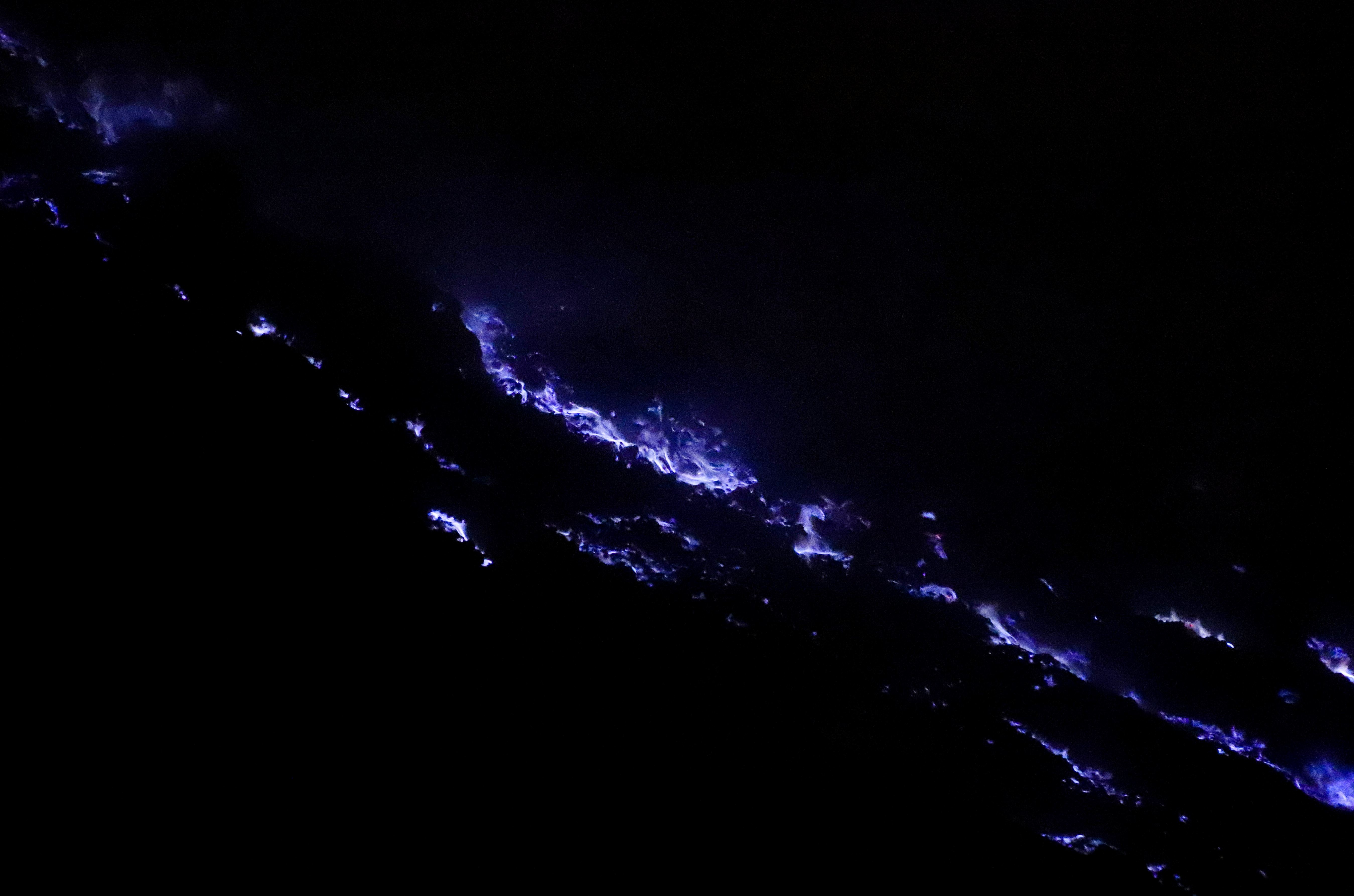 印尼丨28天8座岛，洞穴火山、冲浪游猎，山海故事集