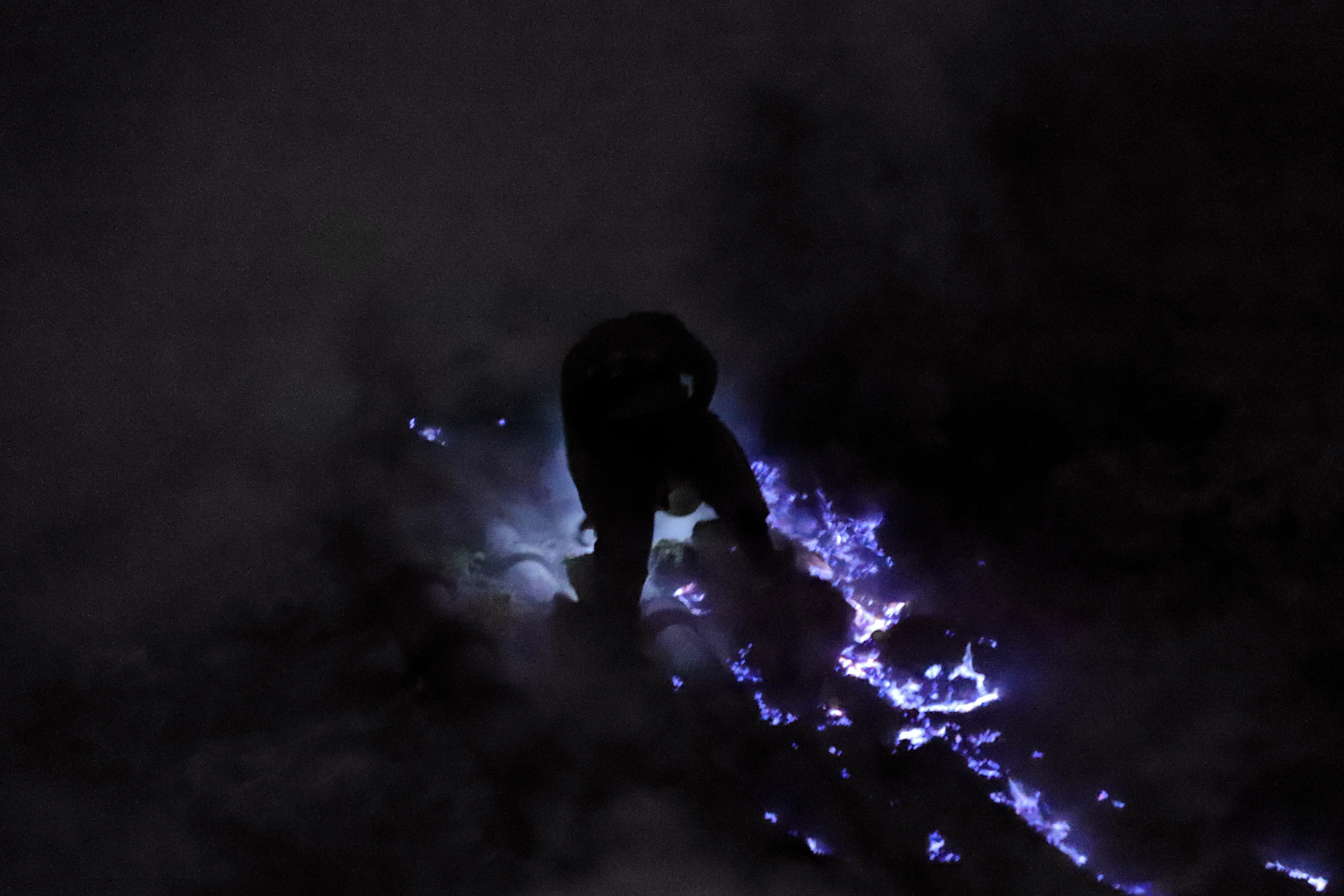 印尼丨28天8座岛，洞穴火山、冲浪游猎，山海故事集