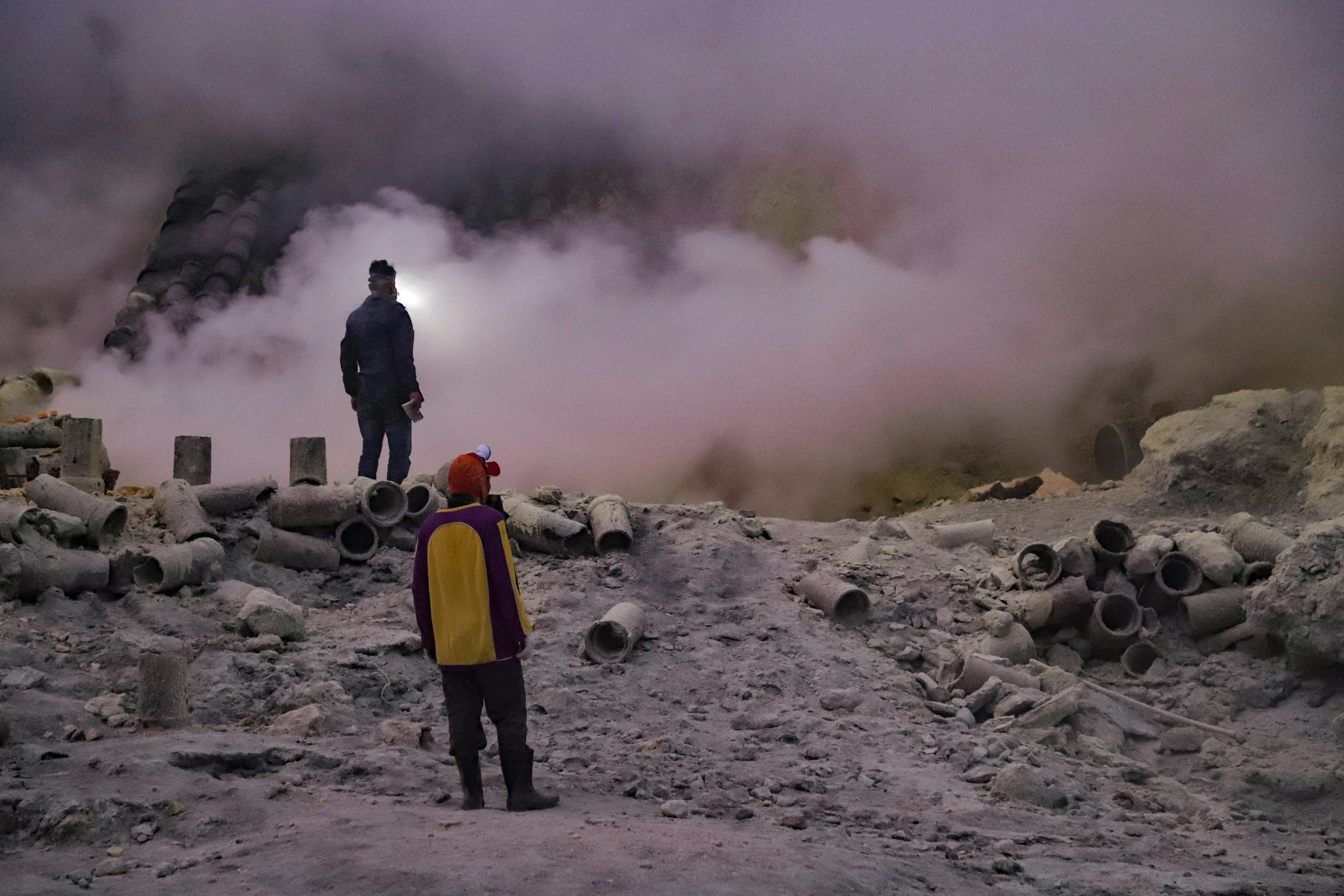 印尼丨28天8座岛，洞穴火山、冲浪游猎，山海故事集