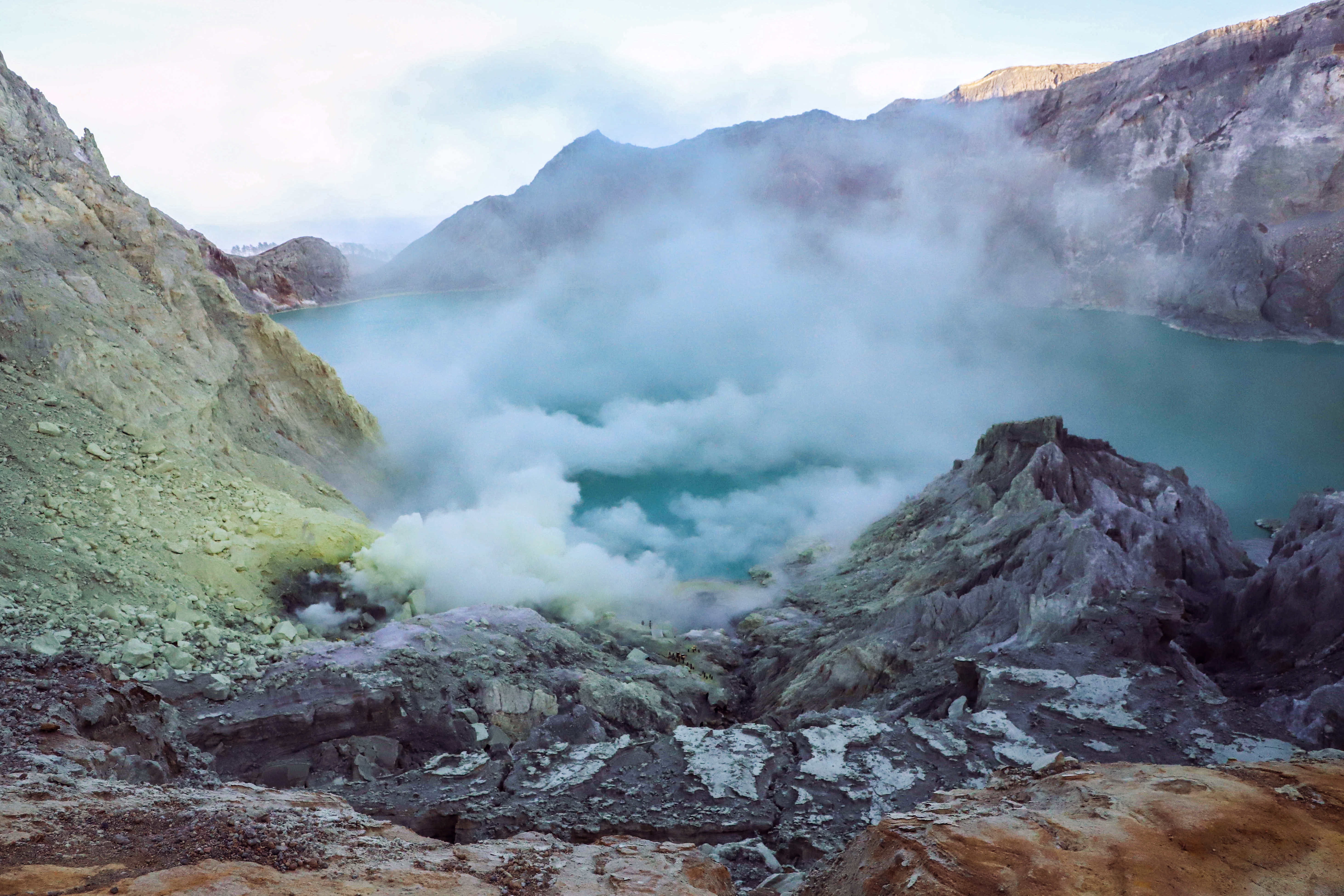 印尼丨28天8座岛，洞穴火山、冲浪游猎，山海故事集