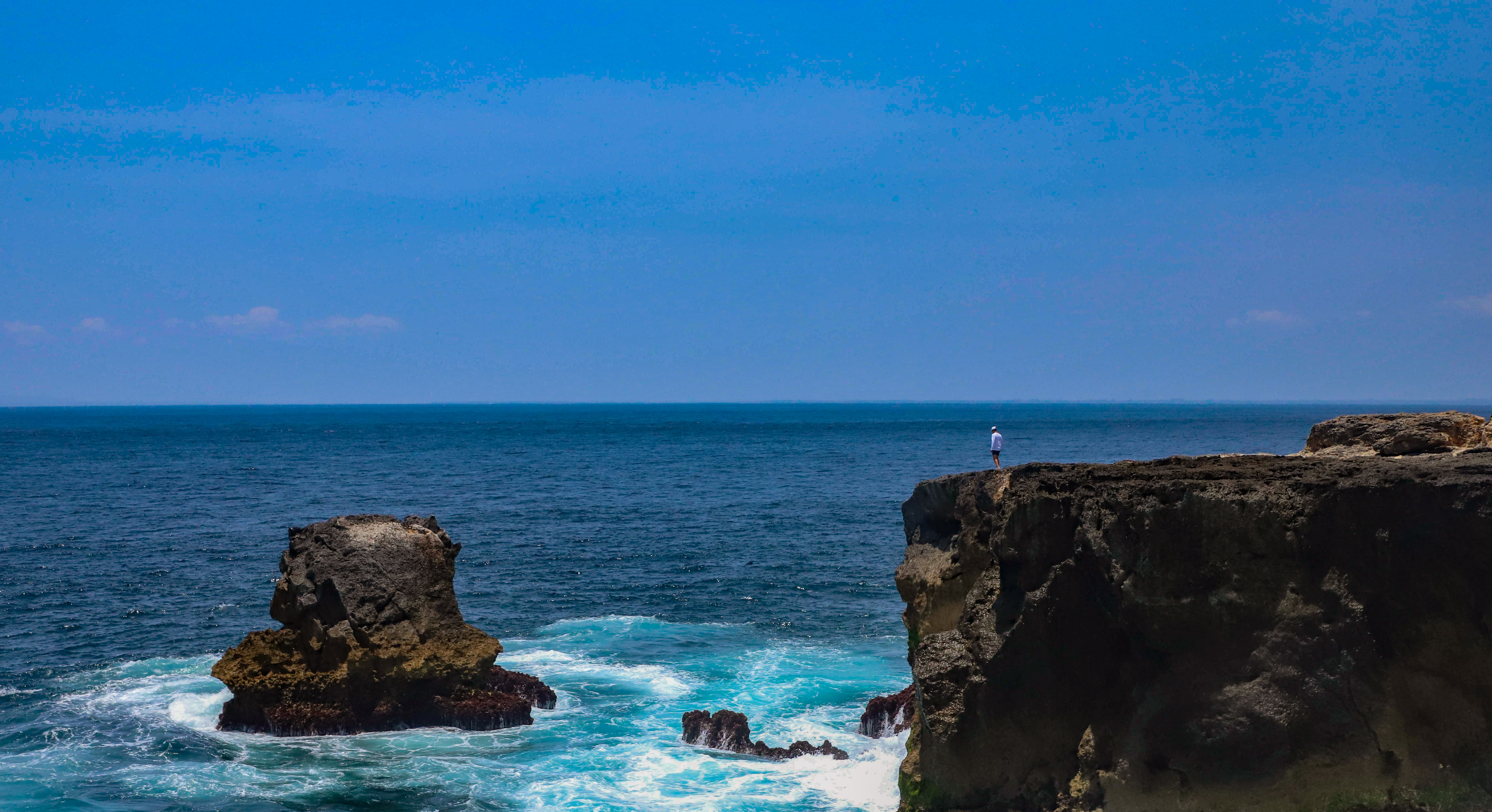 印尼丨28天8座岛，洞穴火山、冲浪游猎，山海故事集