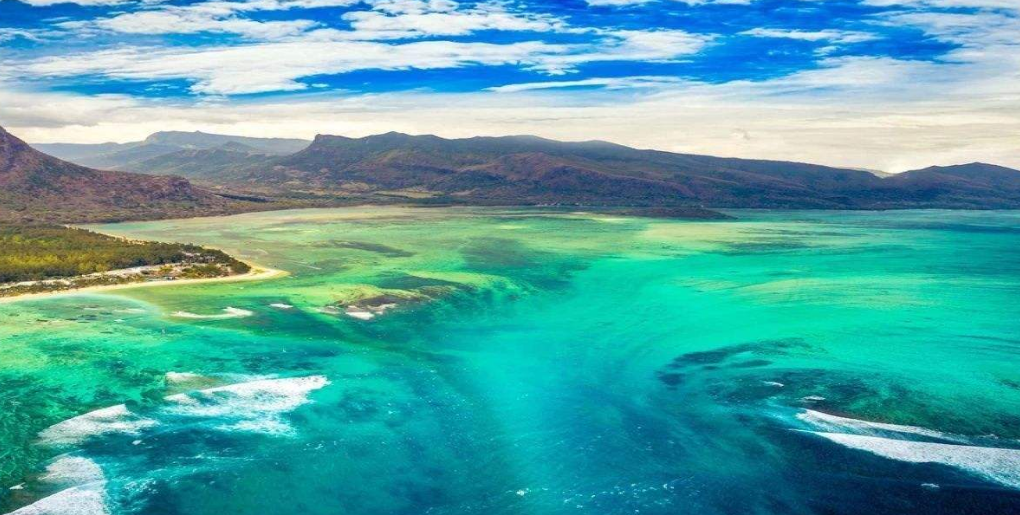 全球最震惊的“海底瀑布”,落差高达3500米,日常的3D壁纸图片!