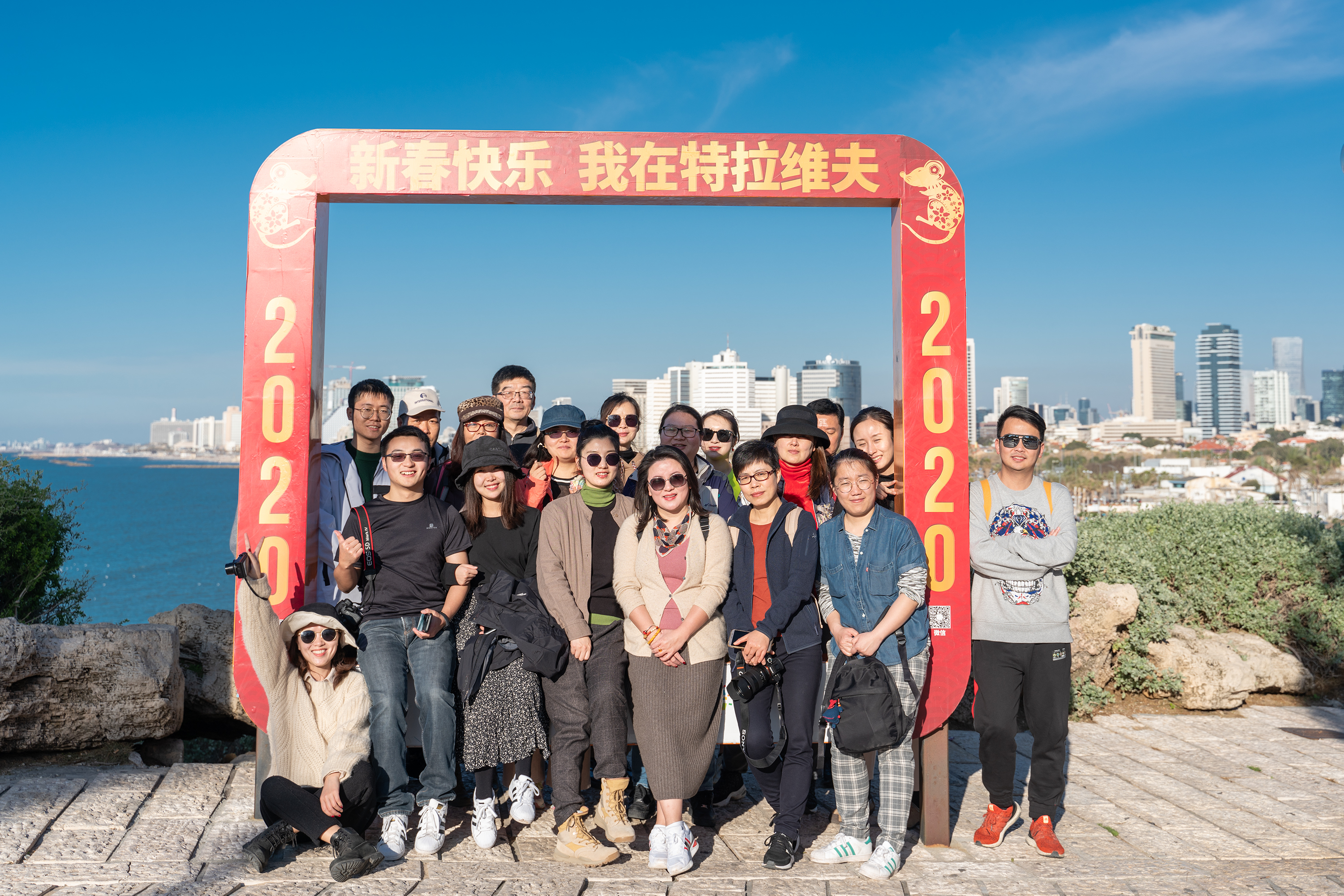 朝圣之旅与苦难的道路