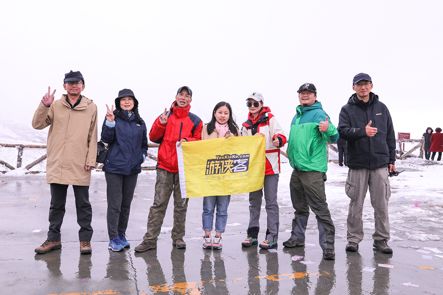 10.17-22·贡嘎穿越丨徒步贡嘎西南坡,风景以外的另一面