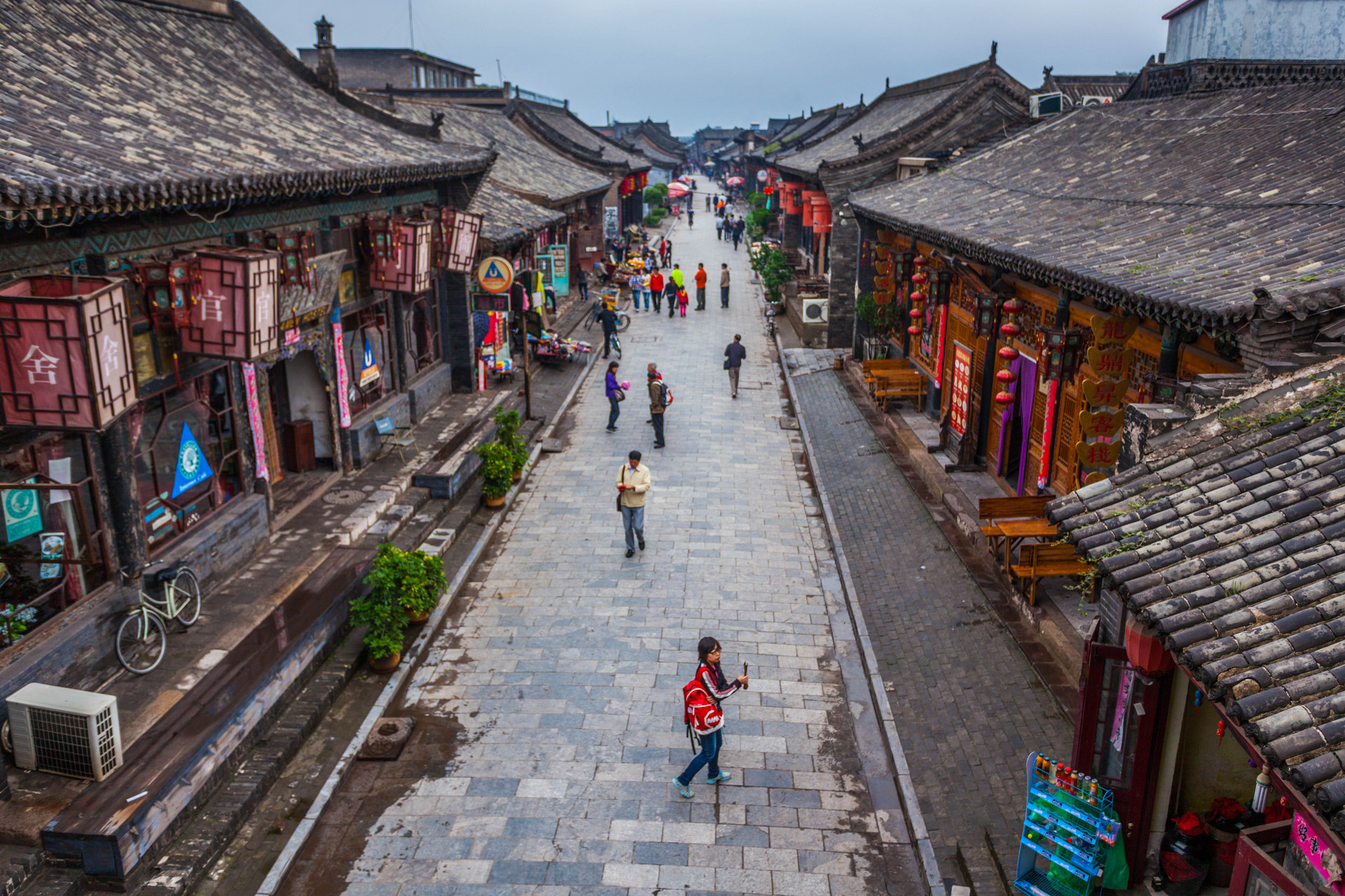 这个深秋找个古镇住上几日,离得远远的城市的喧嚣,享受宁静!