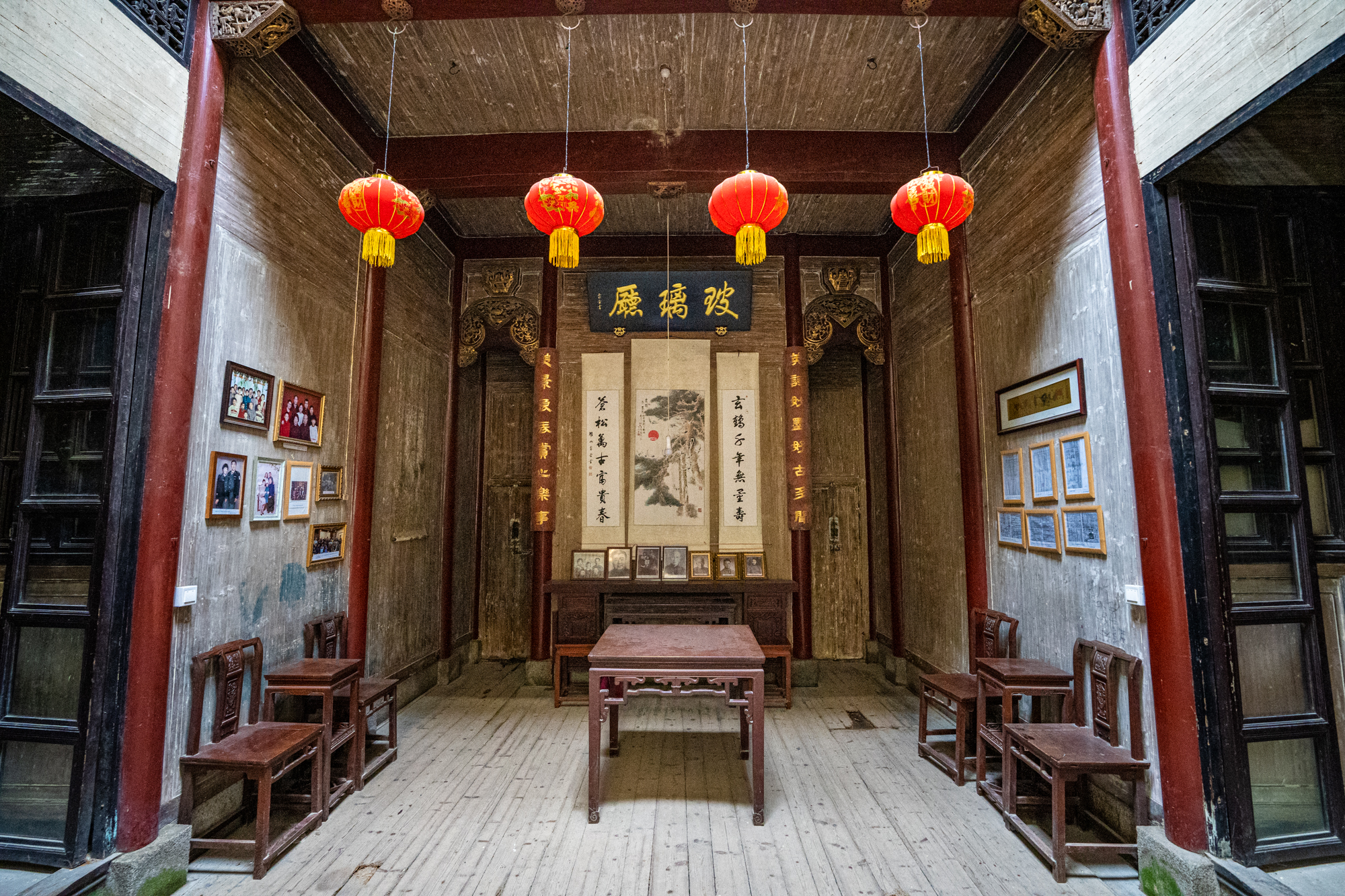 古道西风神车,小桥徽商人家,朝阳初上,自嗨人浪天涯~