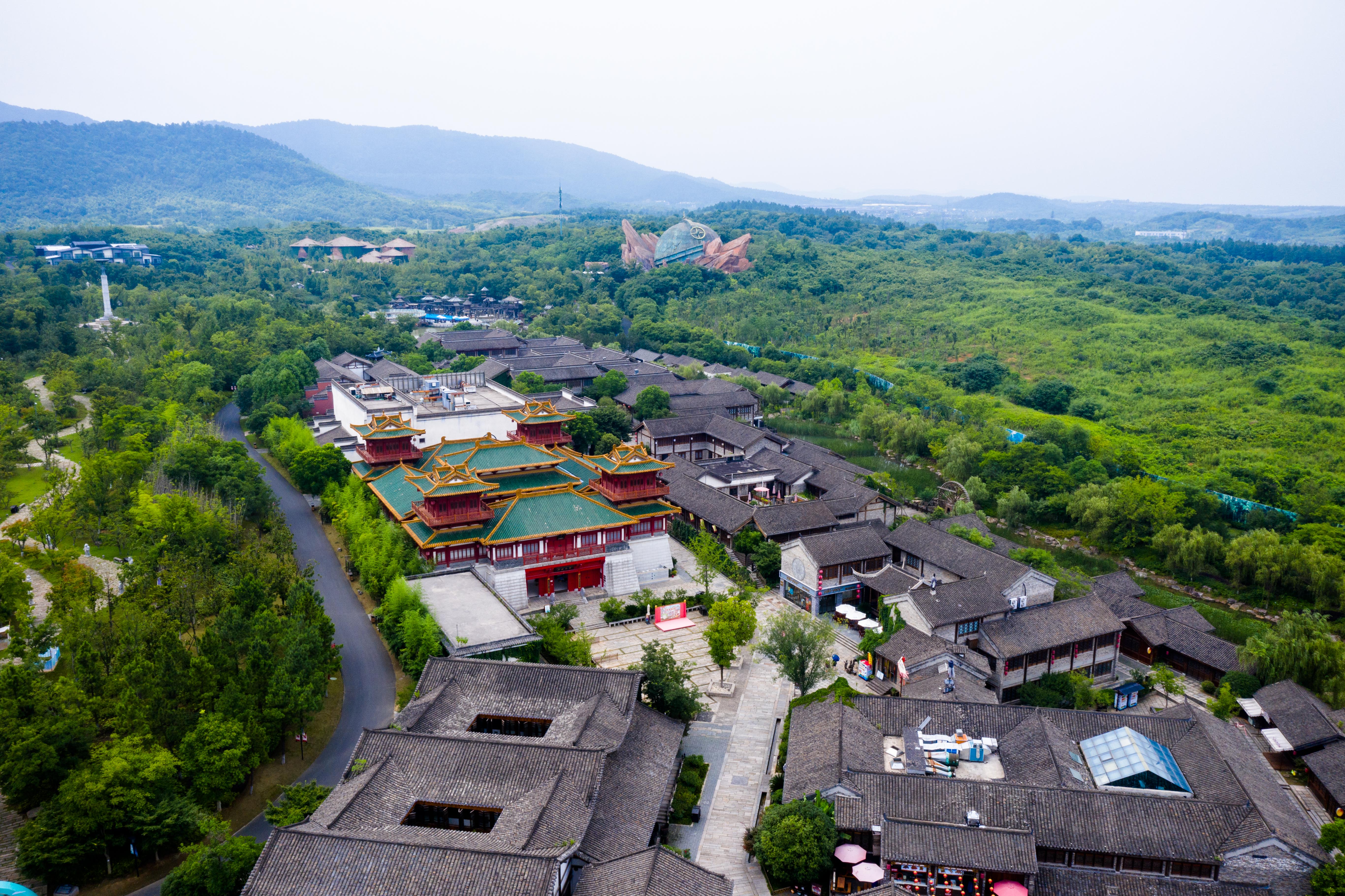 暑假打卡东方盐湖城,玩好江南逍遥仙镇