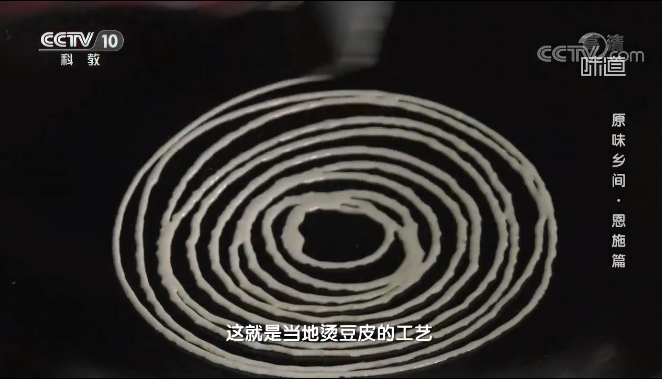真没想到!这个被《国家地理》吹爆的避暑胜地,竟是个被颜值耽误的宝藏美食地!
