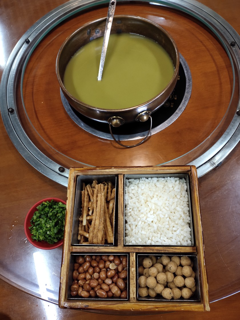<a target='_blank' href='https://bbs.youxiake.com/mdd/1281.html'>桂林</a>