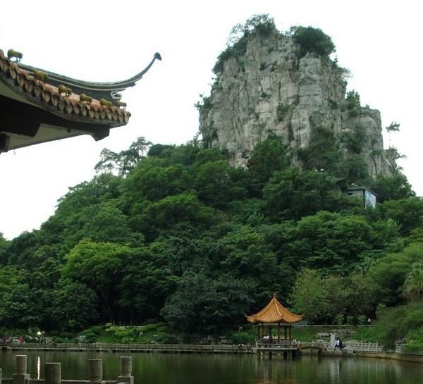 柳州龍潭公園周邊,有沒有可以一起玩兒的旅遊景點?