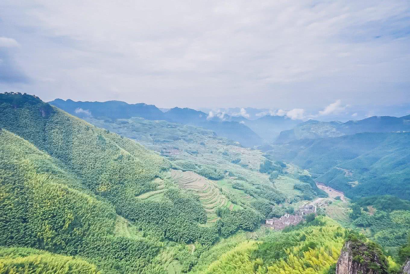 <a target='_blank' href='https://bbs.youxiake.com/mdd/40.html'>丽水</a>