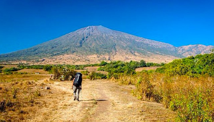 <a target='_blank' href='https://bbs.youxiake.com/mdd/5537.html'>林贾尼火山</a>