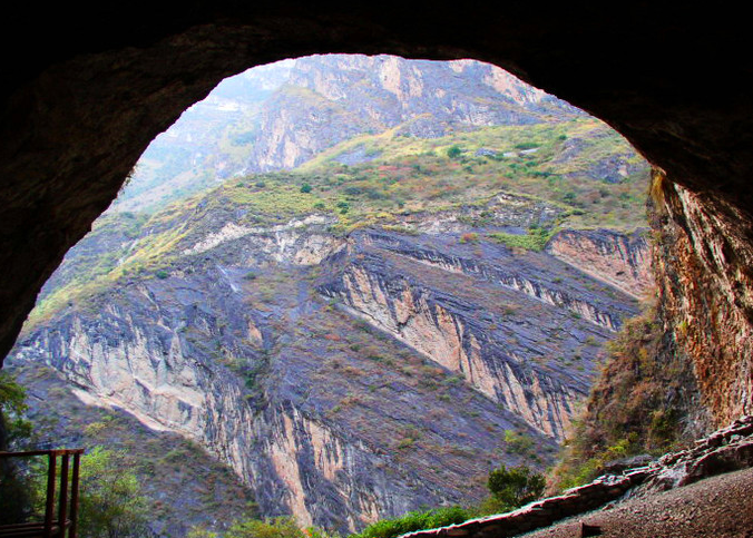 <a target='_blank' href='https://bbs.youxiake.com/mdd/1164.html'>虎跳峡</a>