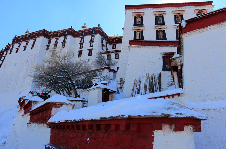 <a target='_blank' href='https://bbs.youxiake.com/mdd/522.html'>拉萨</a>