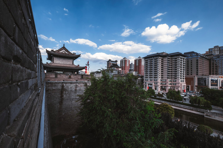 <a target='_blank' href='https://bbs.youxiake.com/mdd/2044.html'>西安</a>城墙